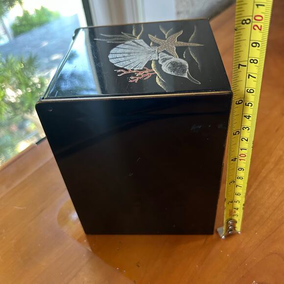 Vintage Otagiri Black Lacquer Jewelry Box with Mirror & Seashell Design - Picture 16 of 16